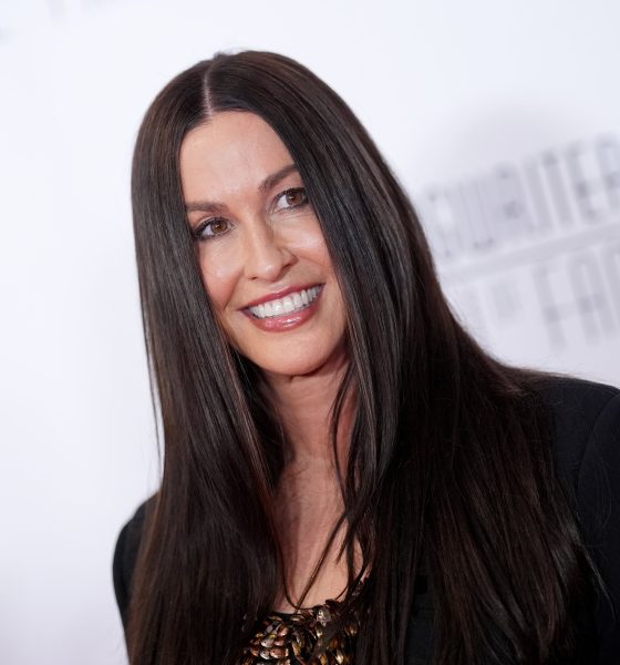alanis-morissette-demanda-a-su-exdirectora-de-gira-por-amenazarla-con-incriminarla-por-trafico-de-drogas