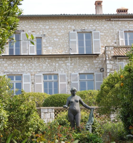 robados-cuatro-cuadros-valorados-en-nueve-millones-de-euros-del-museo-renoir-en-francia