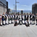 sur-pipes-band-returns-inviting-locals-for-a-dance