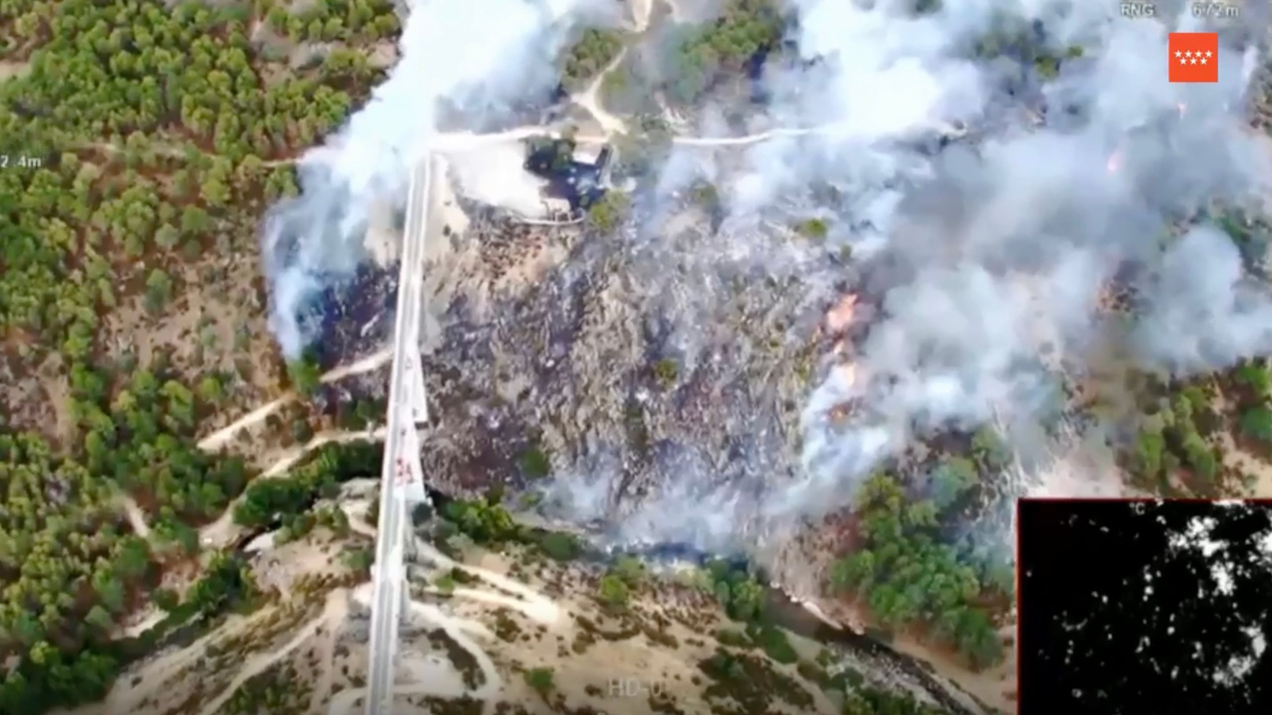 sigue-ardiendo-sin-control-el-incendio-que-afecta-al-municipio-madrileno-de-santa-maria-de-la-alameda
