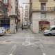 watch:-knife-wielding-man-causes-chaos-in-heart-of-barcelona’s-tourist-district-–-until-heroic-workers-clobber-him