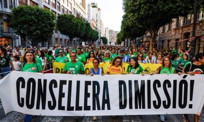 miles-de-docentes-salen-de-nuevo-a-las-calles-de-valencia-para-exigir-una-educacion-publica-“digna-y-de-calidad”