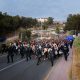 la-policia-traslada-a-mas-de-800-migrantes-a-una-nueva-instalacion:-“¿nos-llevan-a-marruecos?”