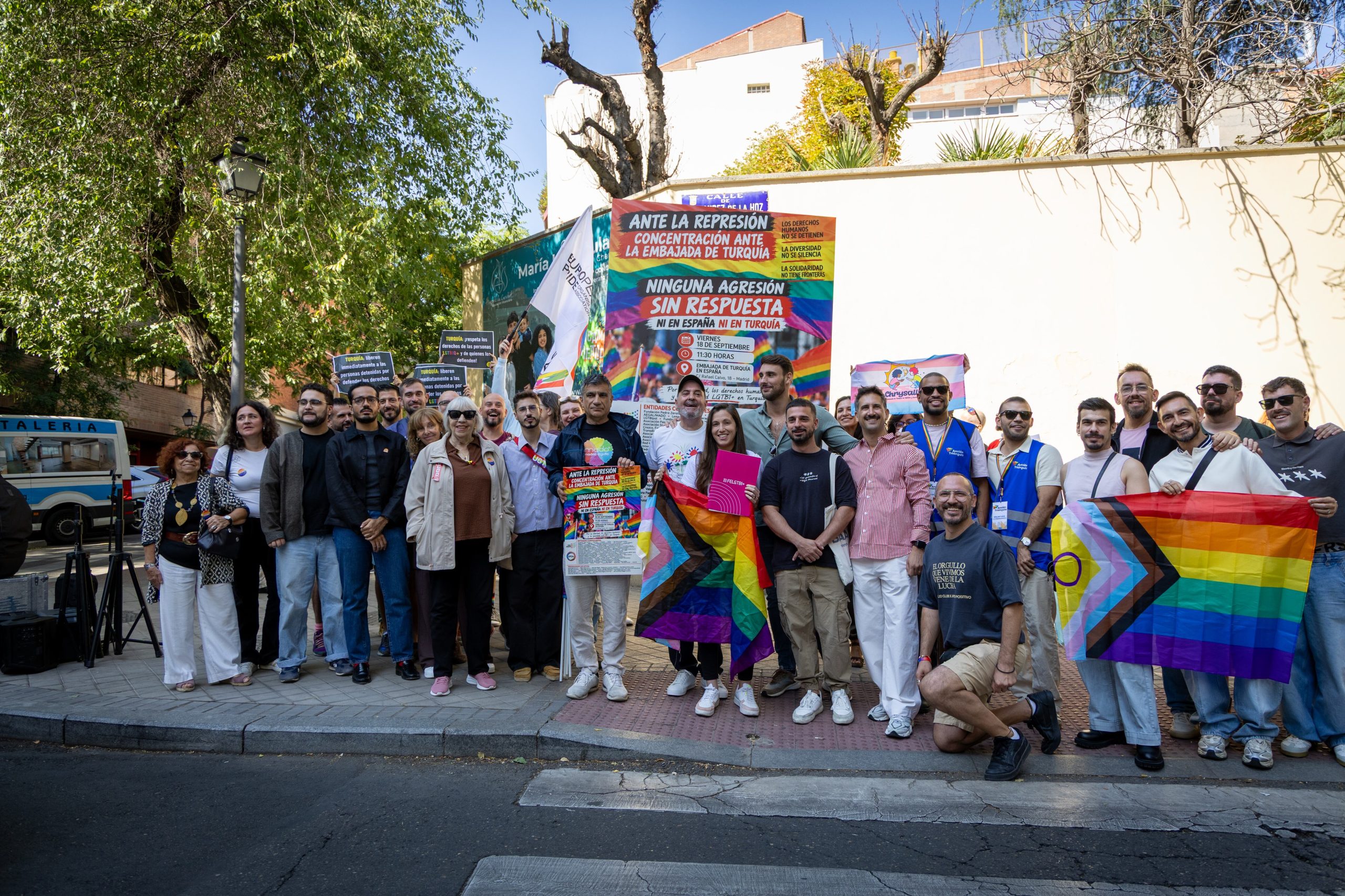 protestas-en-varias-capitales-de-europa-contra-la-persecucion-lgtbiq+-de-turquia:-“se-esta-atacando-a-toda-la-sociedad”