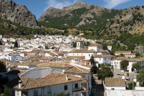 these-four-white-washed-villages-in-cadiz-are-ideal-for-a-relaxing-september-getaway