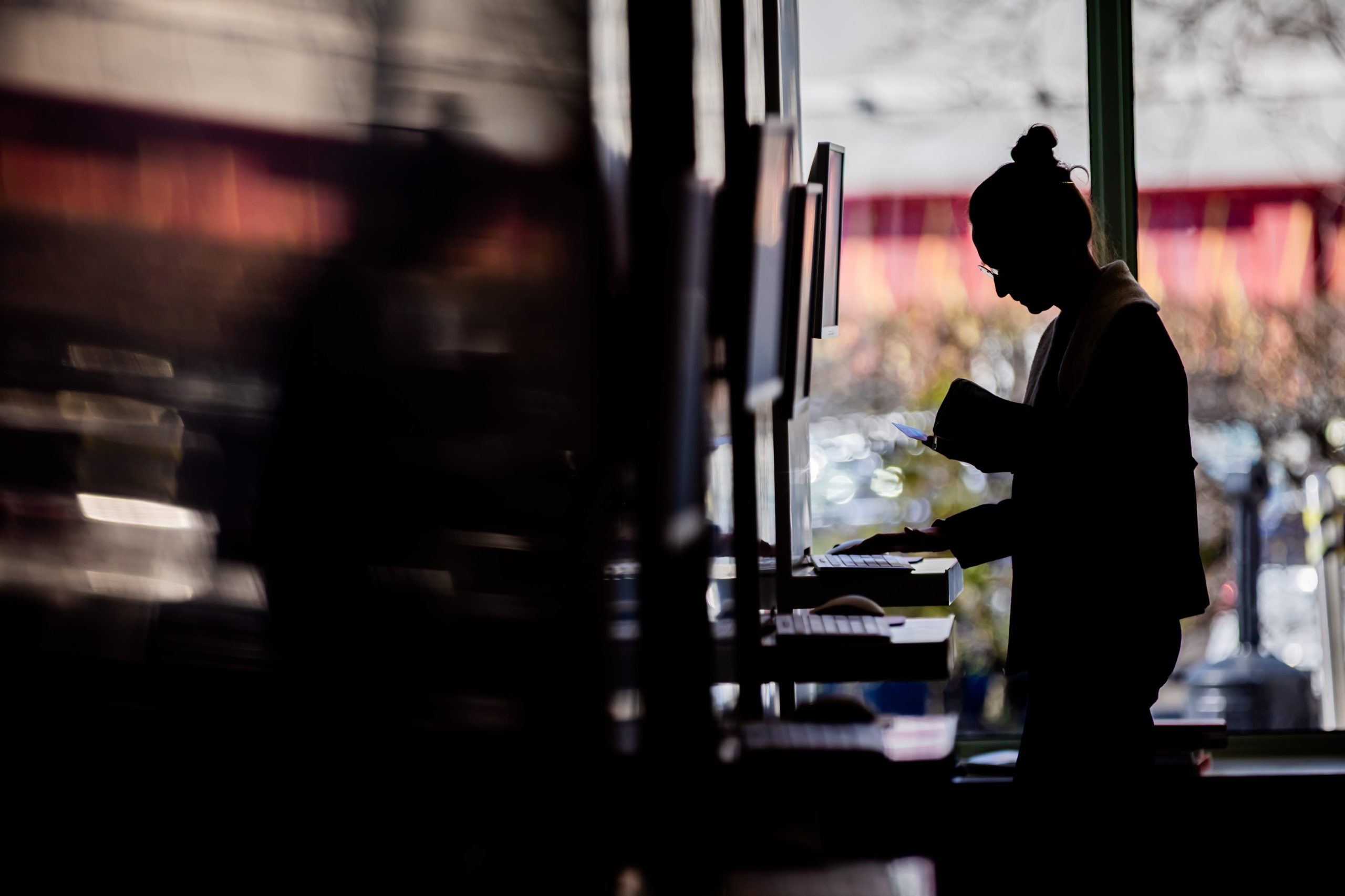 los-hombres-desempenan-la-mayoria-de-los-nuevos-trabajos-de-inteligencia-artificial