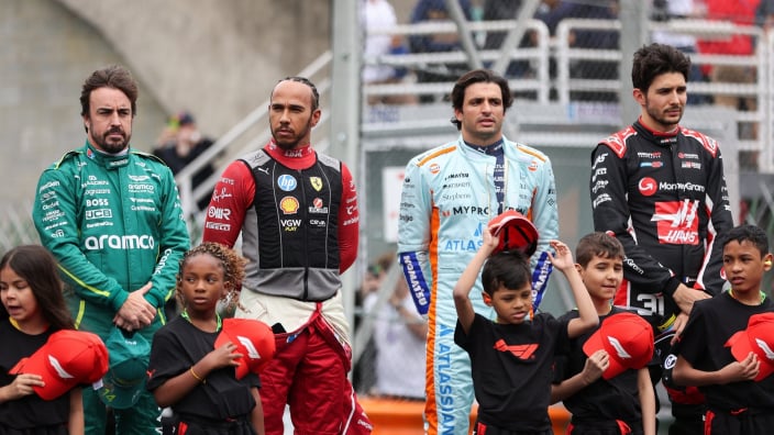 f1-star-on-verge-of-team-exit-after-startling-admission