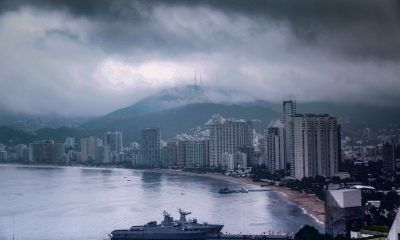 acapulco-shuts-down-amid-fear-of-hurricane-polo:-‘three-days-not-knowing-what’s-going-to-happen’