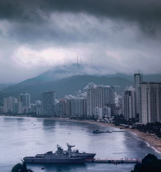 acapulco-shuts-down-amid-fear-of-hurricane-polo:-‘three-days-not-knowing-what’s-going-to-happen’