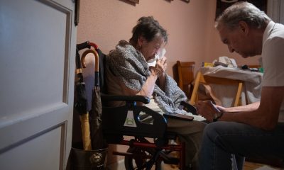 maricarmen,-de-87-anos,-pasa-su-primera-noche-sin-casa-en-el-hospital-acompanada-de-su-primo-vicente-y-con-un-cuadro-de-agotamiento-severo