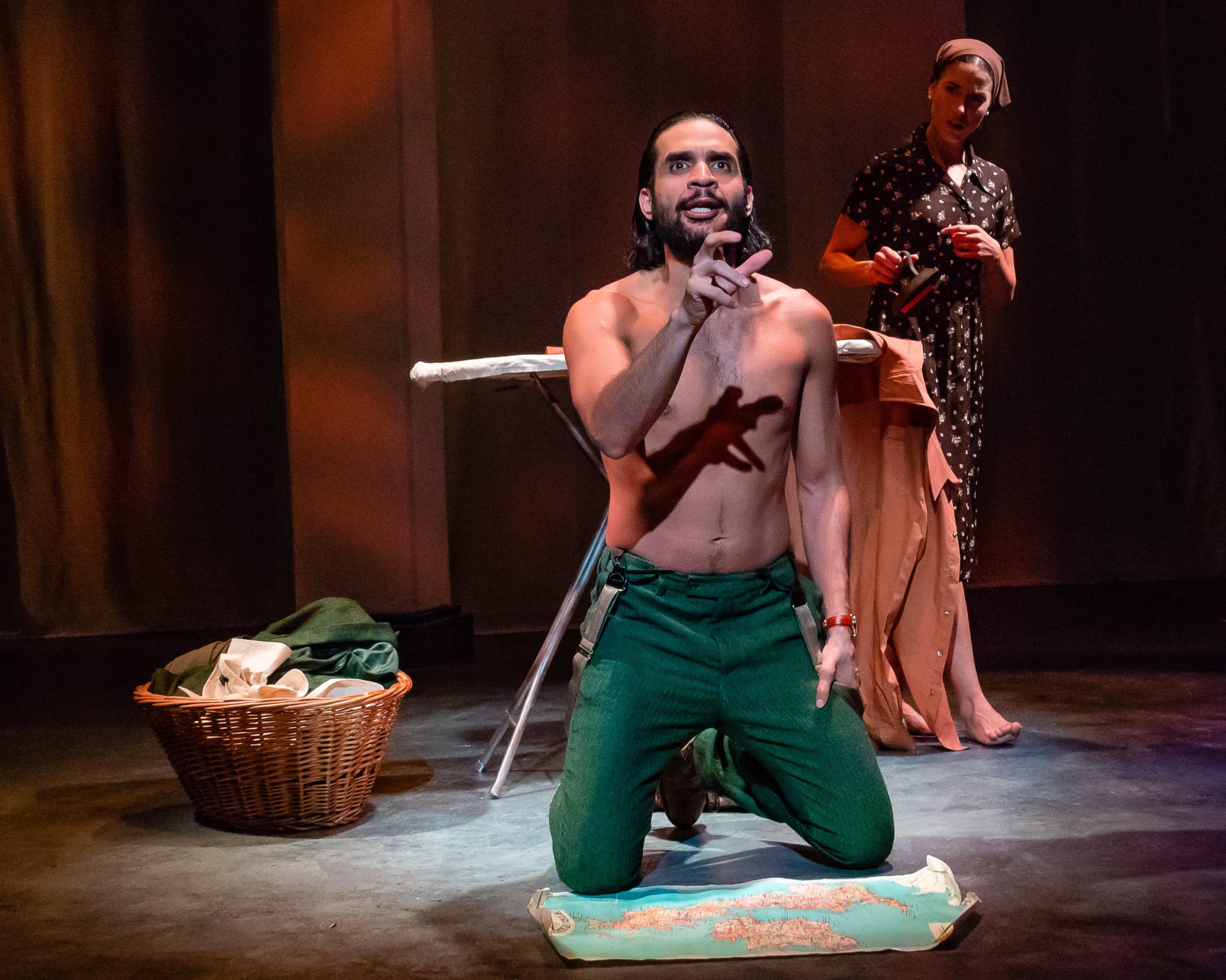 in-washington-dc,-a-spanish-language-theater-offers-a-refuge-from-ice
