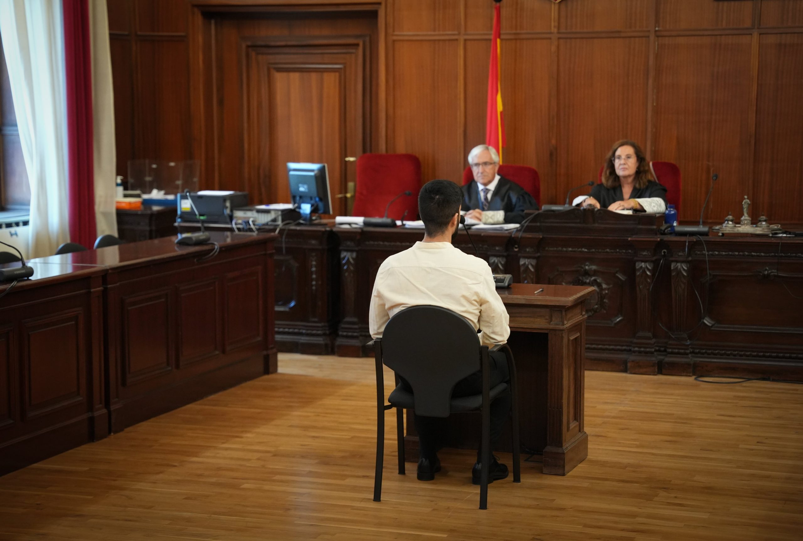 el-telefono-movil-de-ana-buza-se-anade-al-puzle-de-pruebas-para-determinar-como-murio
