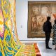 de-los-tapices-barrocos-a-bordados-sobre-manifiestos-feministas:-las-multiples-dimensiones-del-arte-textil