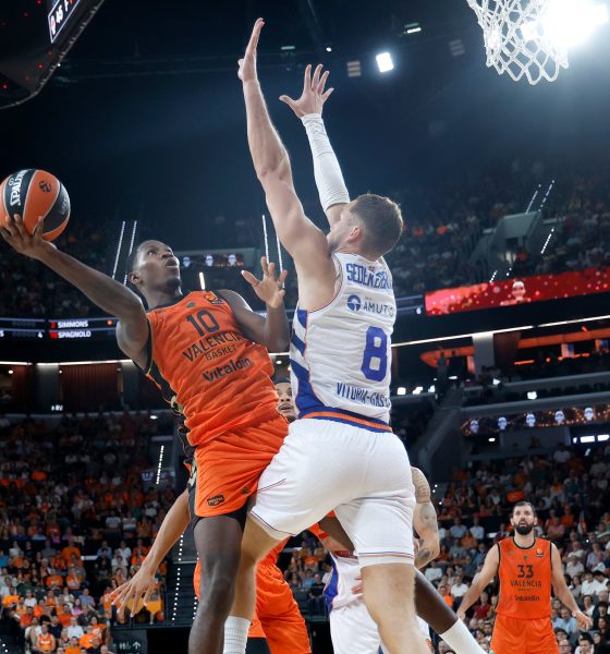 el-valencia-hace-picadillo-al-baskonia
