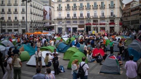 Protesters pitch tents in central Madrid as demonstrations over Spain's housing crisis drag on