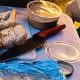 el-ayuntamiento-presenta-una-foto-de-un-cuchillo-junto-a-pan-y-hummus-como-prueba-del-peligro-de-la-acampada-de-sol