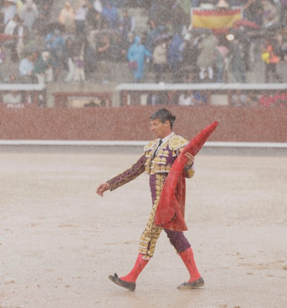 lluvia-purificadora-para-el-magisterio-de-urdiales