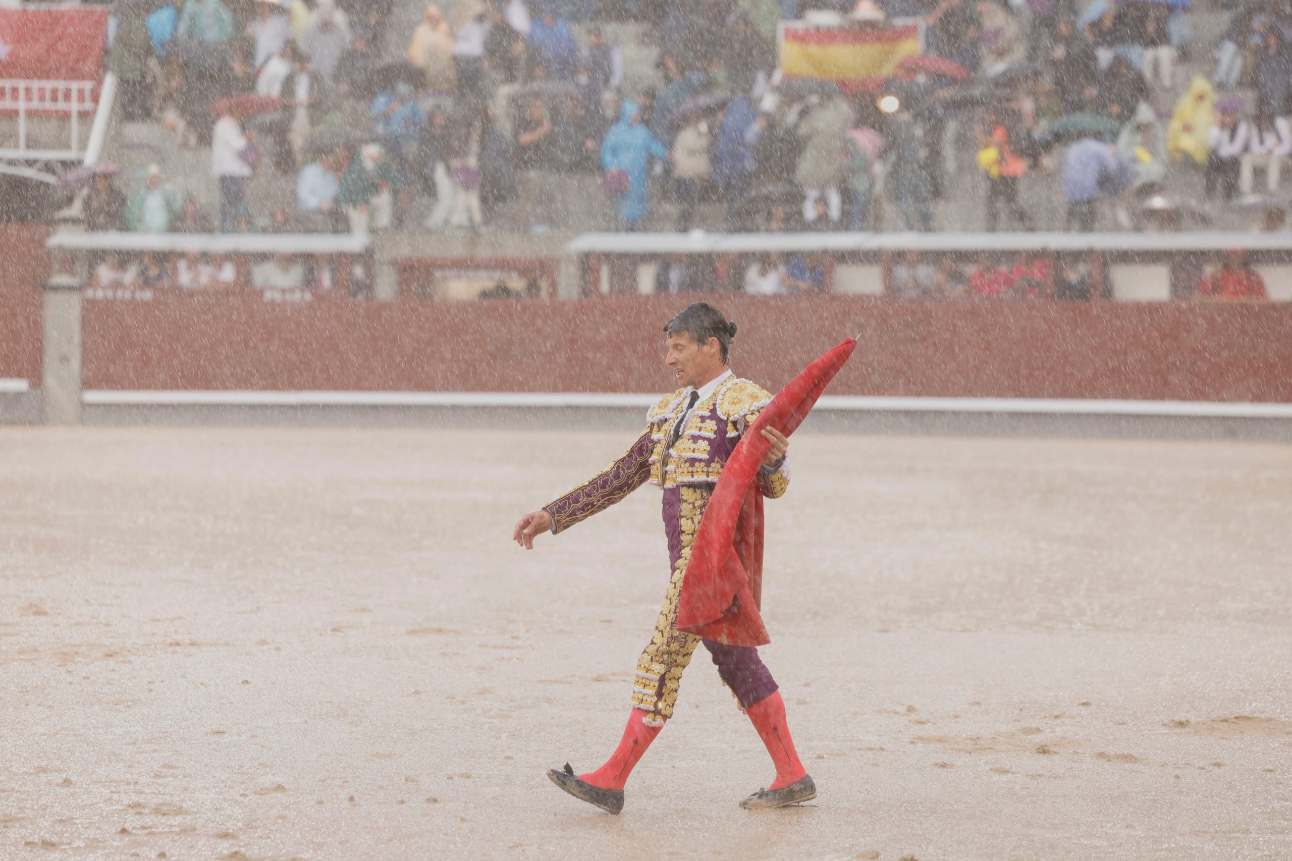 lluvia-purificadora-para-el-magisterio-de-urdiales