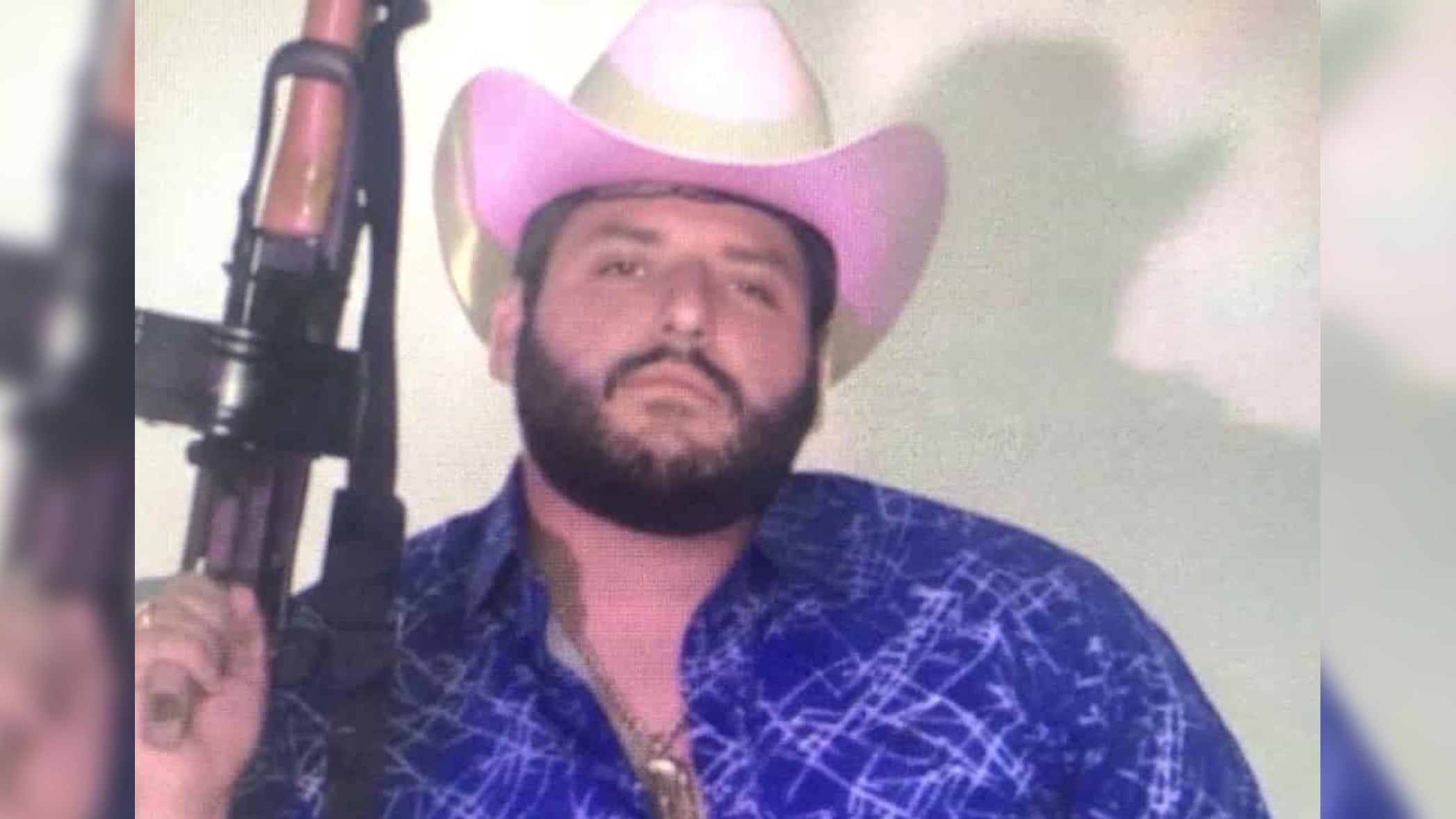 the-two-borders-of-mayito-flaco