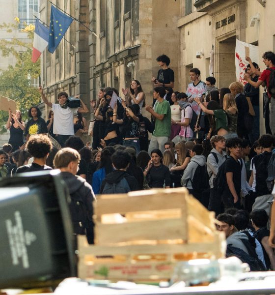 francia-encara-una-nueva-semana-de-protestas-estudiantiles,-las-mayores-en-decadas