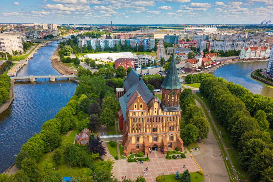 kaliningrad,-the-russian-militarized-exclave-surrounded-by-nato-that-triggered-putin’s-nuclear-threat
