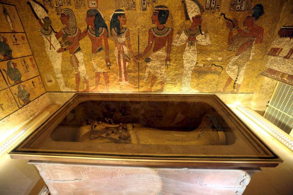 do-tutankhamun-and-nefertiti-share-a-tomb?