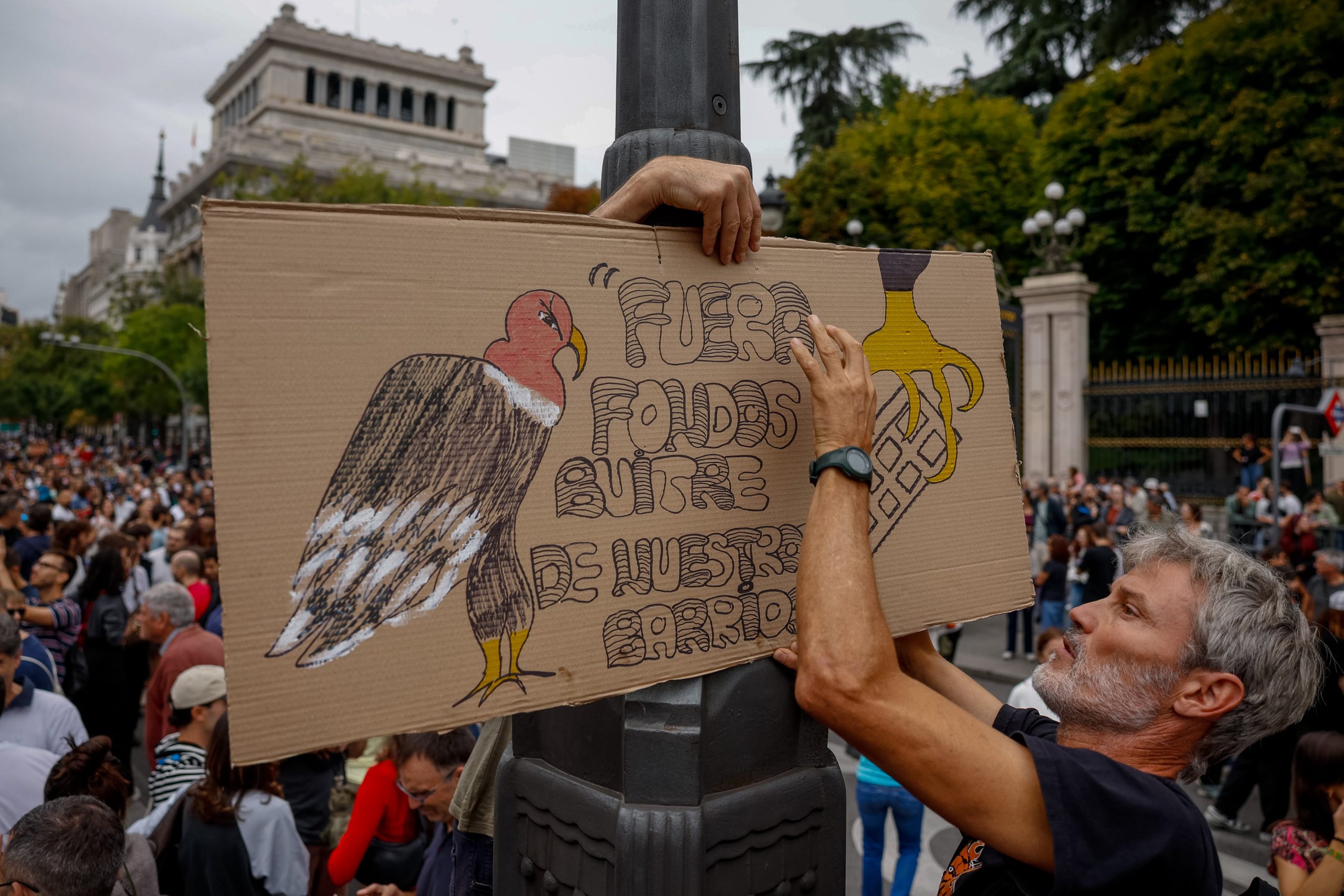 el-decreto-de-vivienda-extiende-a-2030-la-prohibicion-de-compra-especulativa-para-los-fondos-buitre