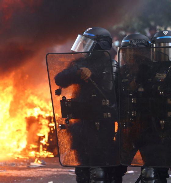 student-protests-in-france,-in-pictures