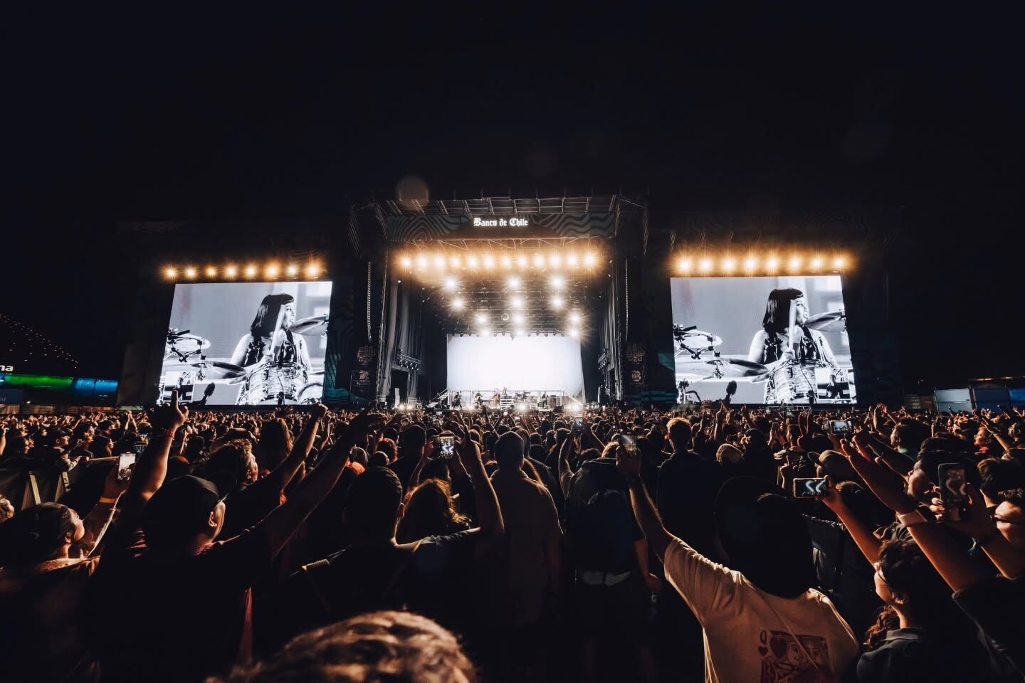 lollapalooza-chile-2027:-charli-xcx,-travis-scott-and-the-killers-headline-the-lineup-of-artists-for-the-festival