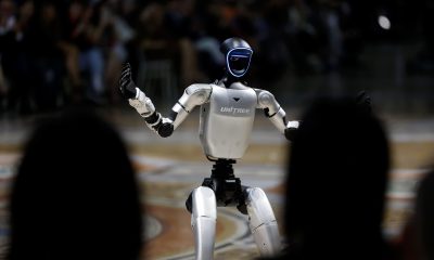 from-charming-toys-to-unsettling-creatures-on-a-catwalk:-when-did-robots-start-to-scare-us?