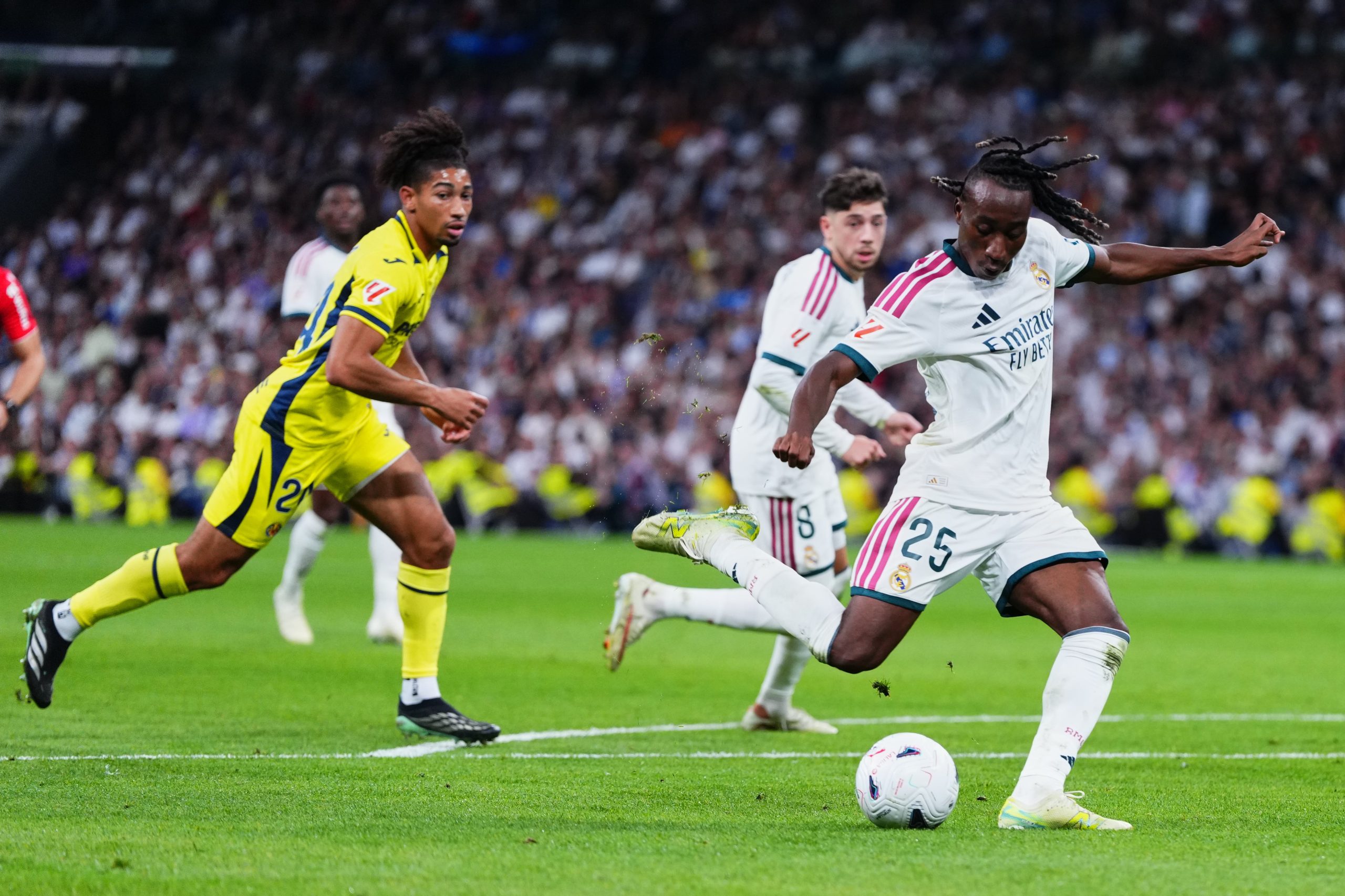 diomande-alivia-al-madrid-ante-el-villarreal