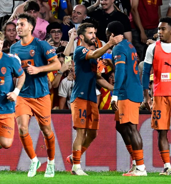 javier-aguirre-le-pone-un-parche-al-valencia