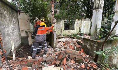 medellin-begins-demolition-of-a-house-owned-by-pablo-escobar-where-alleged-‘satanic-rituals’-took-place