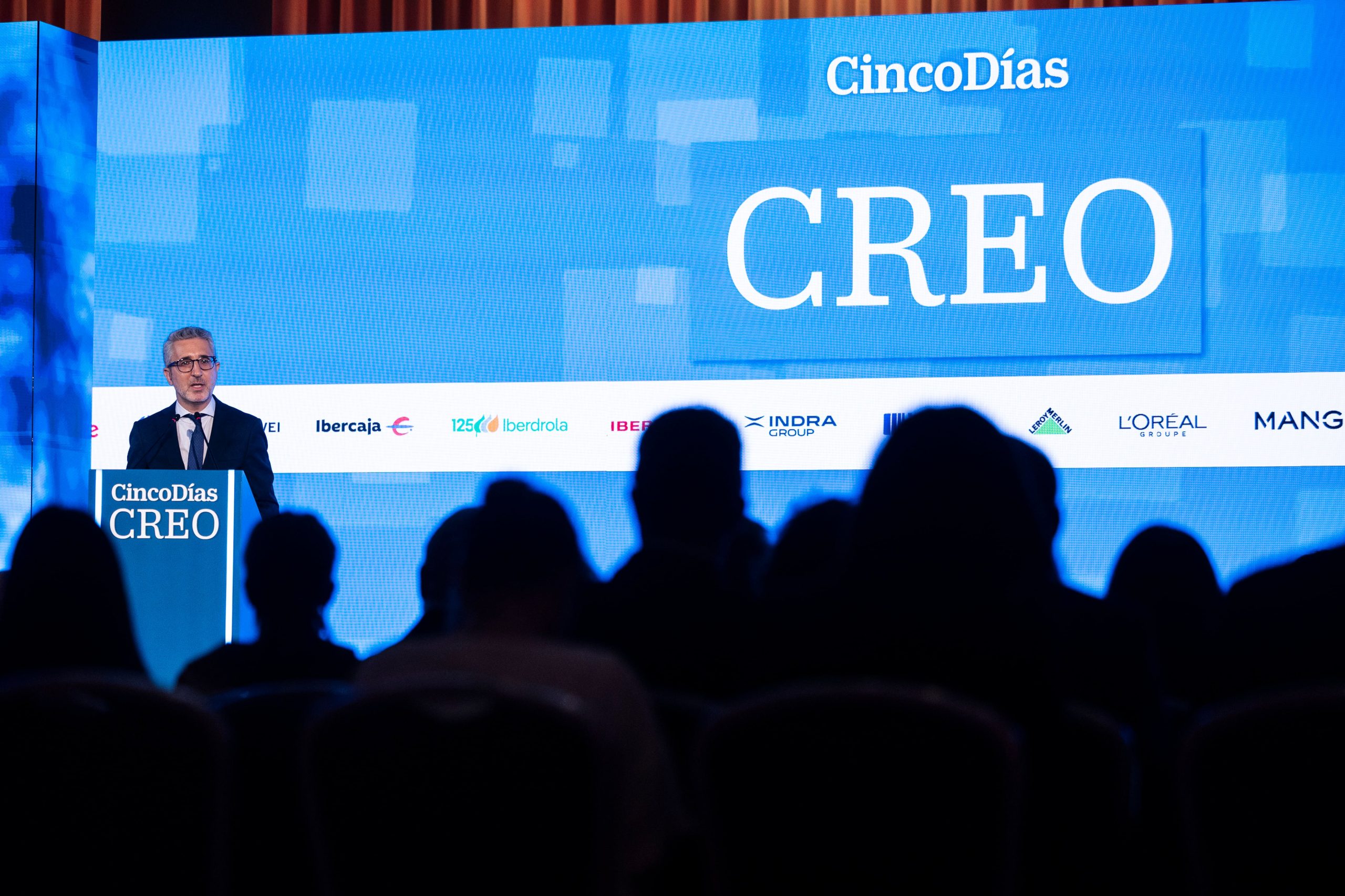 la-economia-entra-en-campana-(las-empresas,-menos)