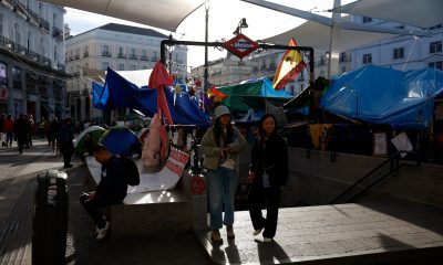 ayuso-cierra-la-estacion-de-metro-sol-para-realizar-tareas-de-limpieza:-“hay-condiciones-de-insalubridad-dentro”