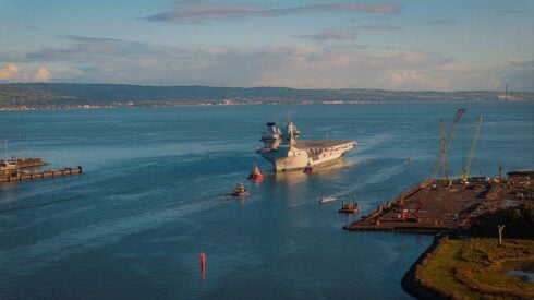 the-royal-navy’s-flagship-aircraft-carrier-hms-queen-elizabeth-is-heading-to-gibraltar-for-rare-public-open-day