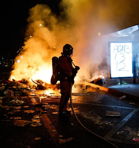 francia-impone-toques-de-queda-parciales-en-paris-y-otras-grandes-ciudades-para-frenar-los-disturbios