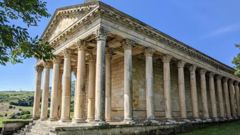 forget-greece:-the-spanish-parthenon-with-40-corinthian-columns-hidden-in-a-sleepy-village-off-the-tourist-trail