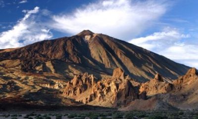 tourists-evacuated-from-luxury-tenerife-hotel-and-mount-teide-closed-as-island-stages-dramatic-volcanic-eruption-drill