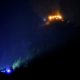 las-llamas-destruyen-el-nido-del-aguila,-la-famosa-residencia-de-hitler-en-los-alpes
