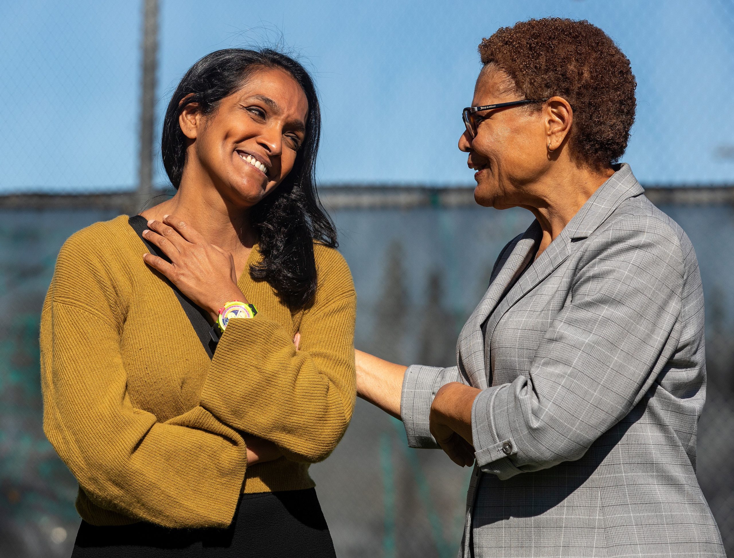 the-race-for-los-angeles-mayor:-two-democrats-battle-over-housing,-affordability-and-the-olympics