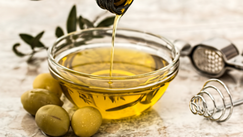 hard-pressed-spanish-farmers-call-for-one-fifth-of-olive-oil-to-be-hauled-off-the-market-as-bumper-harvest-sends-prices-tumbling