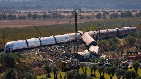 madrid-rail-controllers-gave-‘wrong’-orders-before-deadly-toledo-crash,-transport-minister-says