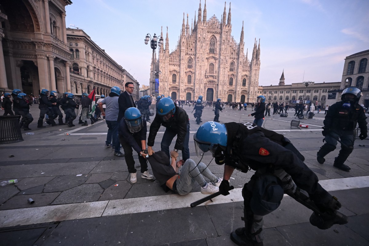 Police arrest protester in Milan
